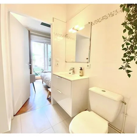 Ubytování v soukromí Cosy Avec Salle De Bain Et Jardin Prive *