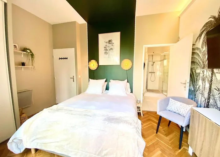 Cosy Avec Salle De Bain Et Jardin Prive Rum i privatbostad *