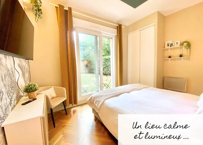 Cosy Avec Salle De Bain Et Jardin Prive *