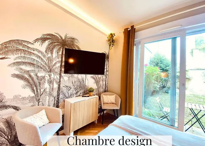 Rum i privatbostad Cosy Avec Salle De Bain Et Jardin Prive Paris